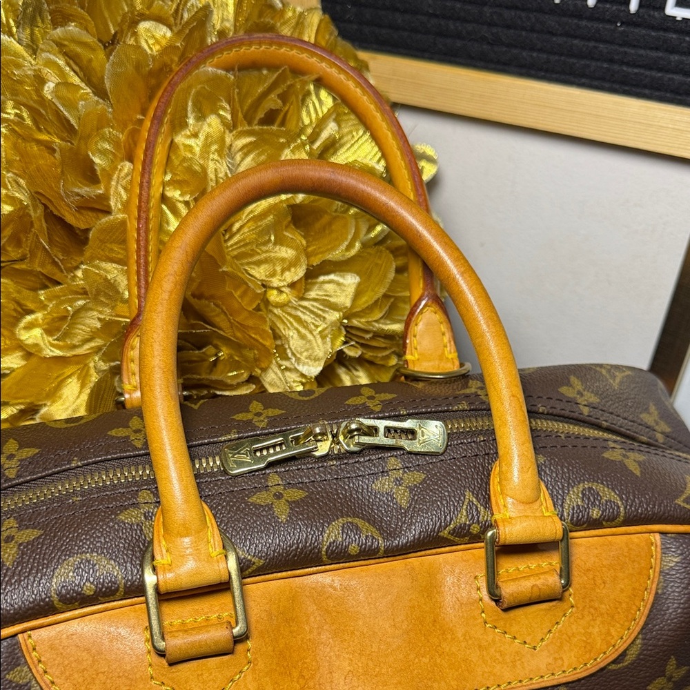 Louis Vuitton Deauville - Picture 5 of 17